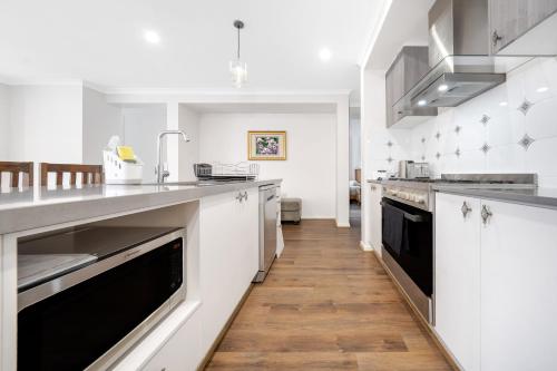 Happy Cozy Convenient 4BR, Breezy, Near Mall, Park in برويك