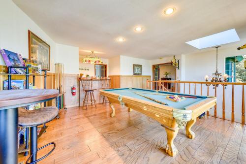 Spacious Idyllwild Home with Mountain Views! in Idyllwild, USA