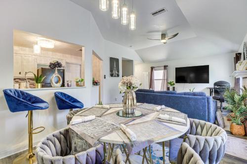 Idyllic Home with Patio 3 Mi to Dtwn Round Rock! in Round Rock, USA