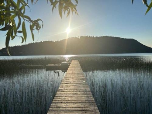 Lakefront Cottage, Salt Spring Island in Salt Spring Island, Canada