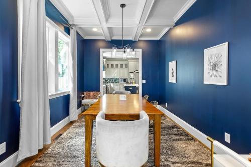 5 Mins to Downtown - Big Luxury house - 7 beds in Nashville, USA