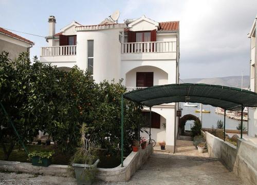 Vista exterior, Apartments Antonia in Okrug Gornji