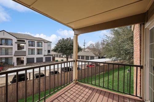 Stylish 1BD Apartment with Resort-Style Pool&Gym in Plano, USA
