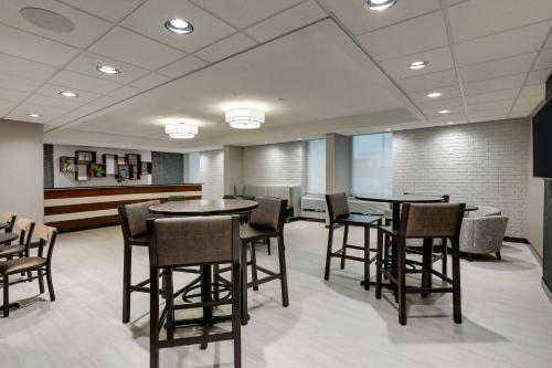 Drury Inn & Suites Cape Girardeau - image 12
