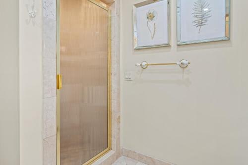 Serene, Pet Friendly Sea Pines Villa Near Beach with Pool Access Serene, Pet Friendly Sea Pines Villa Near Beach with Pool Access