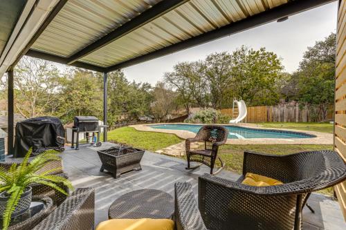 Cute home with a backyard pool in San Antonio, USA