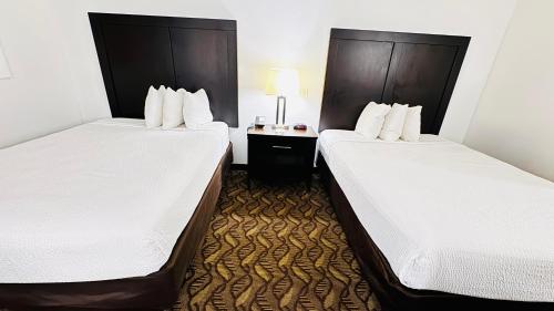 Days Inn by Wyndham North Platte - image 9