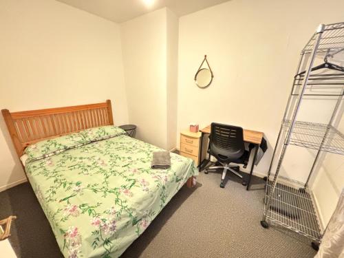 Entire 3 Bedroom House- FREE PARKING, Liverpool (photo 2)