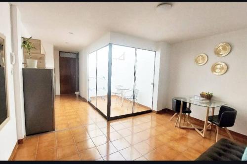 Mini Depa a 1 calle de la playa in Pimentel