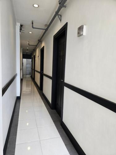 퍼스트 퍼시픽 인 - 숙소 외관
