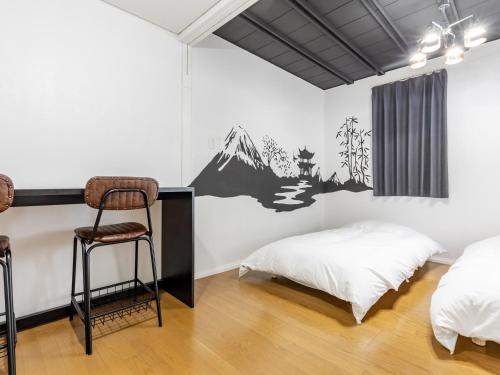 room detail thumbnail 1