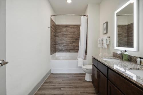 Overlook 5106 I Resort Style Living I Parking in Knoxville, USA