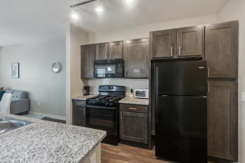 C Creek 4304 I New Construction 2bd Apt I Gated in Houston, USA