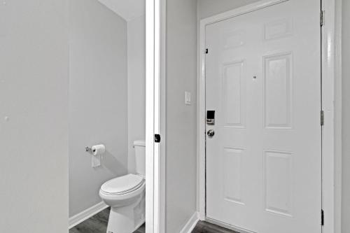 Sweetwater 8b I Beautiful 2bd Apt I Free Parking in Gainesville, USA