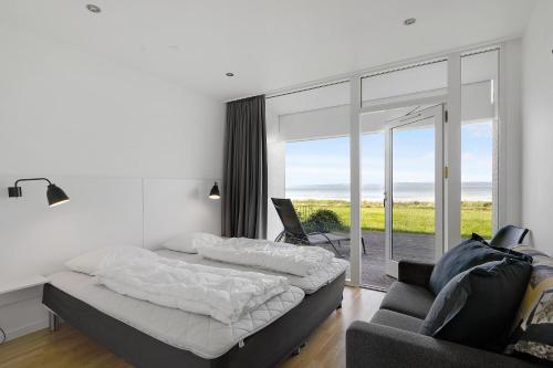 A szálláshely kívülről, Bright And Inviting Holiday Apartment By Hotel Ebeltoft Strand In First Row With Full Views Of Ebelt in Ebeltoft városközpont
