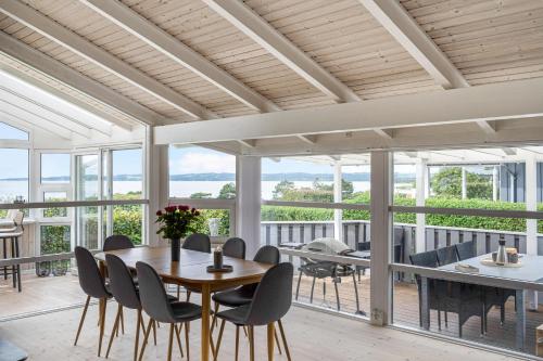 Vista exterior, Beautiful Summer House With Sea View Near Ebeltoft in Ebeltoft