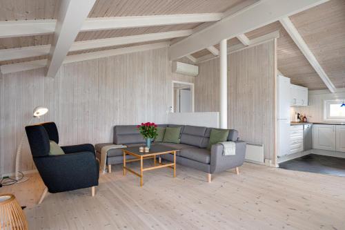 Vista exterior, Beautiful Summer House With Sea View Near Ebeltoft in Ebeltoft