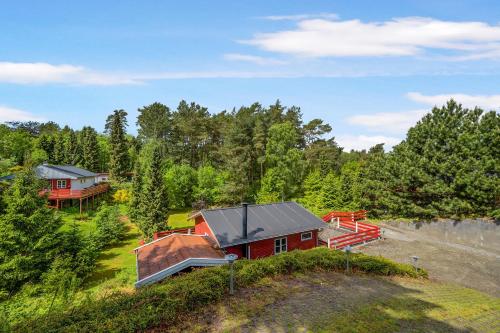 ทัศนียภาพภายนอกโรงแรม, Lovely Summer House In A Scenic Area Close To Ebeltoft in เบอสลุม