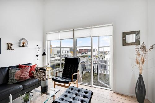 Exterior view, Stylish Holiday Home In Øer Maritime Holiday Village With Terraces And Scenic Views in Ebeltoft