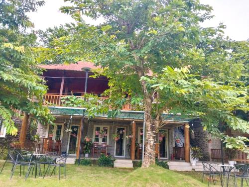 Lava Rock Viet Nam Lodge