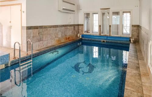 Swimming pool, Lovely Home In Kopingsvik With Sauna in Kopingsvik