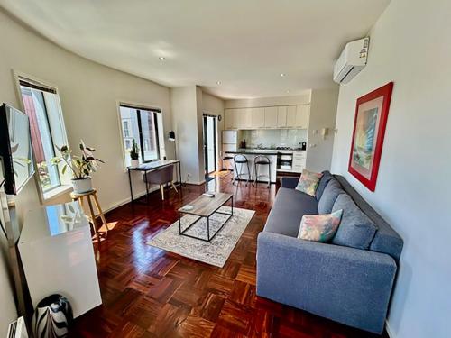 مطبخ, Superb City Views - Apartment, work or just relax! in South Melbourne