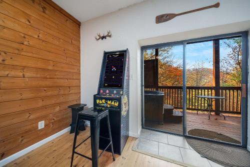 Cherokee Winds cabin - image 7