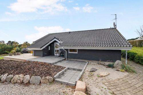 Nice Home In Ebeltoft With 2 Bedrooms And Internet - image 3