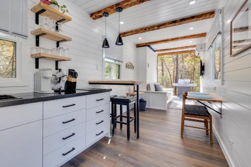 New - Pine View MicroCabin - Rare, Broken Bow (photo 10)