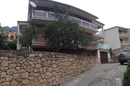 Apartments Villa Karme Brela - image 5