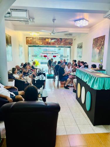 푸탈람 Senathilaka Guest Inn 3성급 호텔 레스토랑