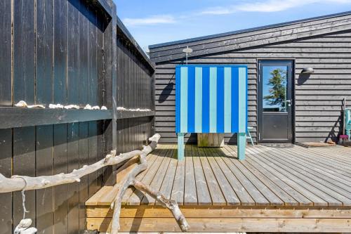 Three-Bedroom Holiday Home  image 8