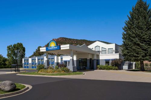 Days Inn by Wyndham Carbondale in Carbondale, USA