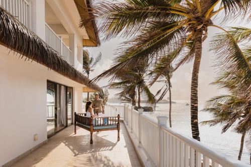 balkon/terras, Hemingways Watamu in Watamu