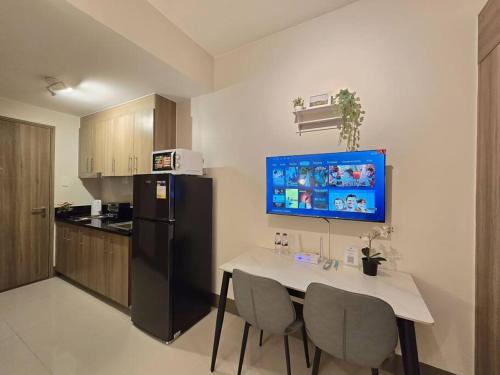 1BR Condotel with Balcony at FAME Residences #FM56, Manila (Foto 9)