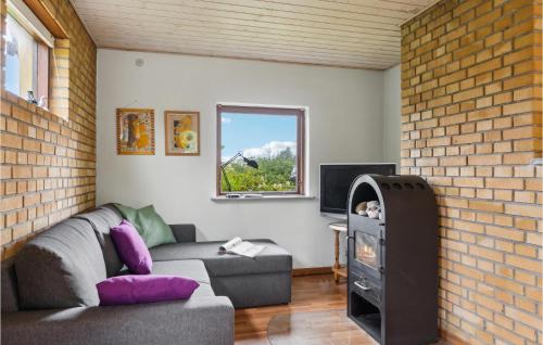  2 Bedroom Lovely Home In Nykøbing Sj in Nyrup