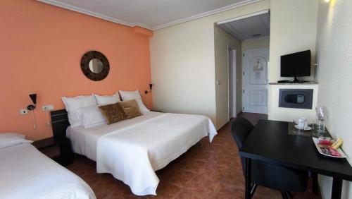 Hotel Costa Blanca Rojales Room Type - Triple Room