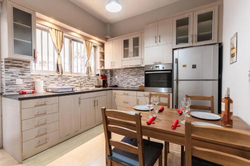 Alimos Apartment, Athens