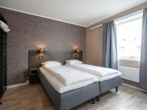 Finnsnes Hotel - image 7