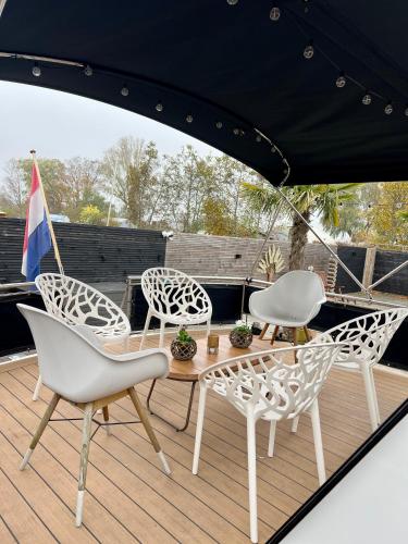 NEW - LITTLE IBIZA, on a lake near Amsterdam, with HOT TUB!, Vinkeveen (Foto 3)