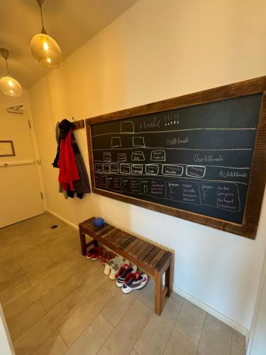 Luxus in Berlin Mitte mit Laptop, großem TV, neuem Bett und privatem Badezimmer, Berlín (foto 8)