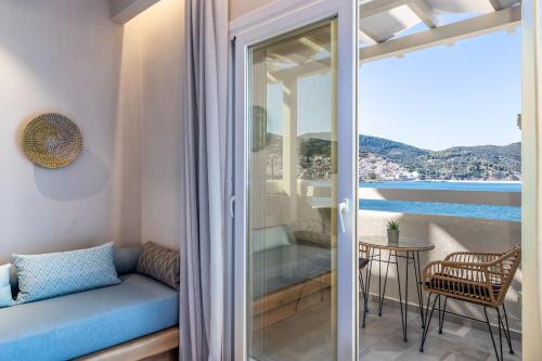Studio with Sea View image 1