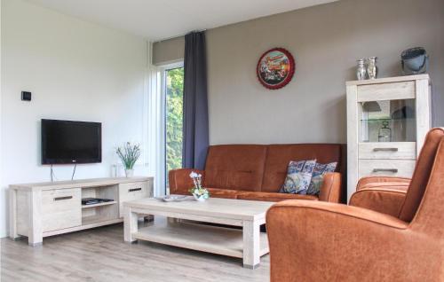  3 Bedroom Lovely Home In Vlagtwedde in Vlagtwedde