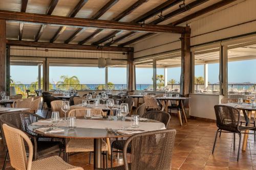 Restaurant, VOI Tanka Village in Villasimius