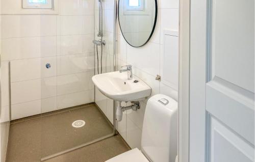 Vannas istaba, Beautiful Home In Kleppe With Wifi in Bore