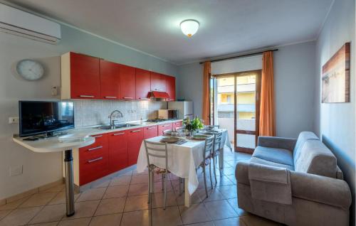 Two-Bedroom Apartment room in Mara 12