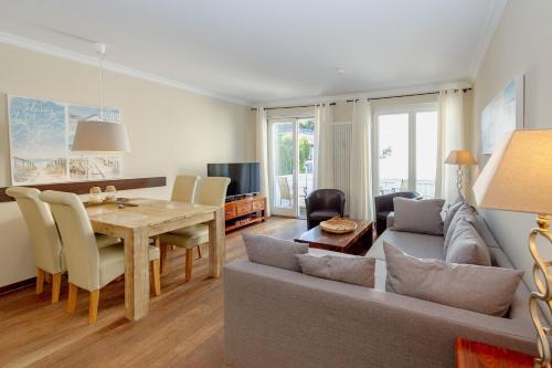 Two-Bedroom Apartment with Balcony image 8
