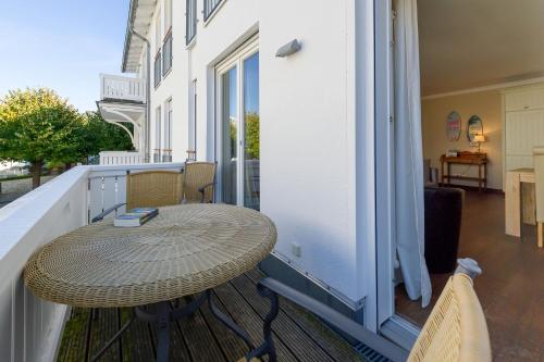 Two-Bedroom Apartment with Balcony image 5