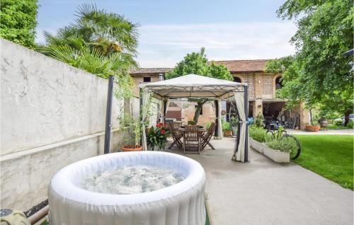  Stunning Apartment In Rivignano Teor in Teòr