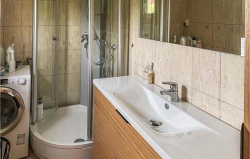 Vannas istaba, Pet Friendly Home In Straumsjøen in Straumsjoen